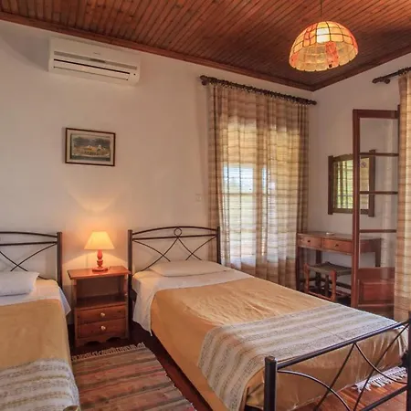 Apollo Villa Pyrgi (Corfu)